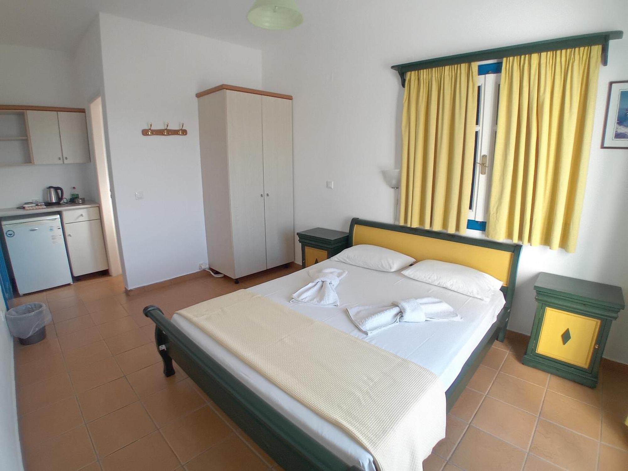 Agnantema Apartment Irakleia  Bagian luar foto